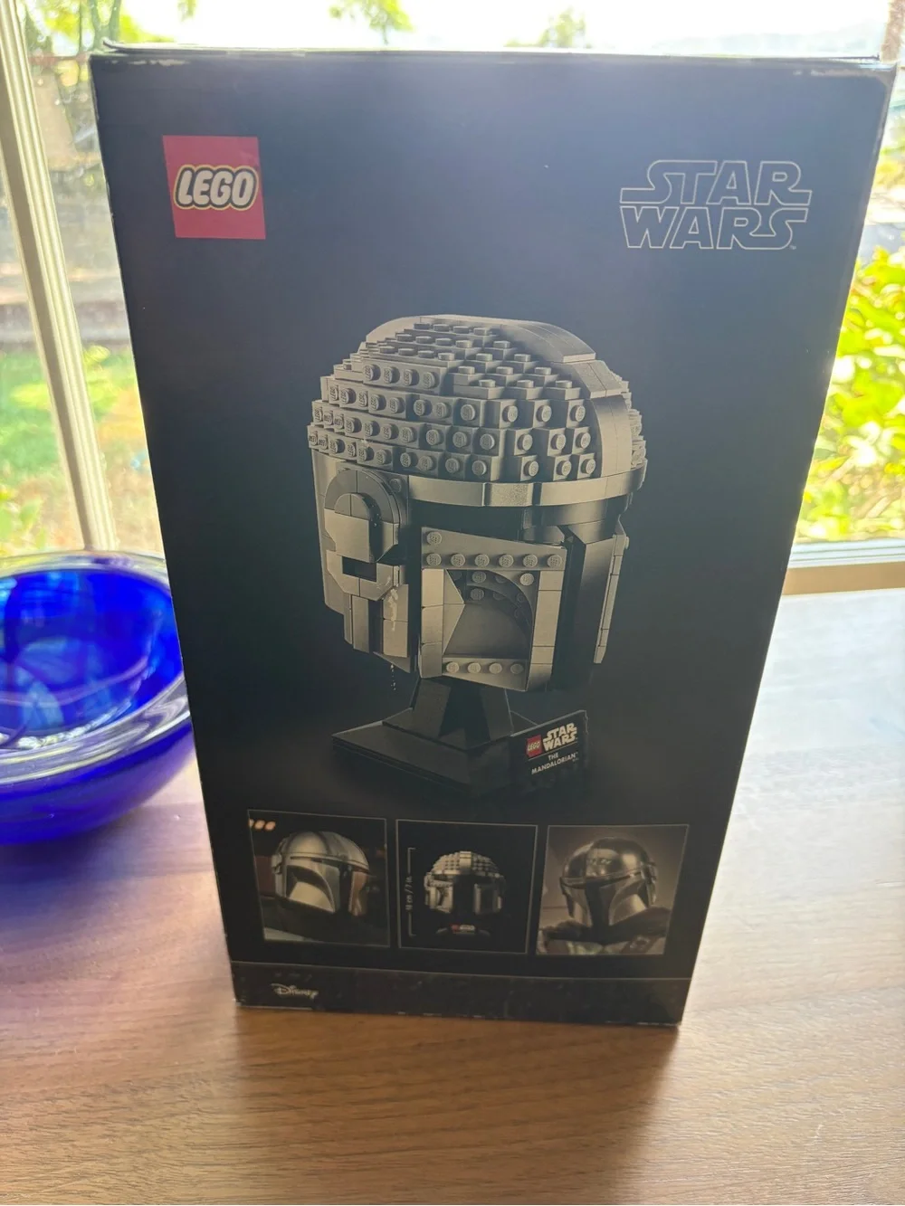 NIB UNOPENED Lego Star Wars Mandalorian Helmet